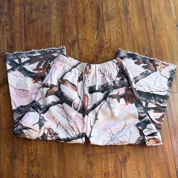 New Darc Sport Pink Camo - Picture 2 of 6